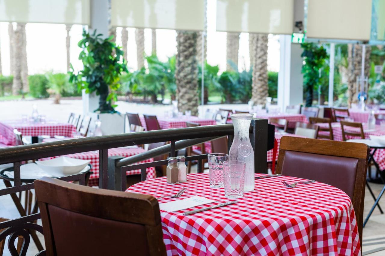 David Dead Sea Resort & Spa Ein Bokek Exterior photo Restaurant interior