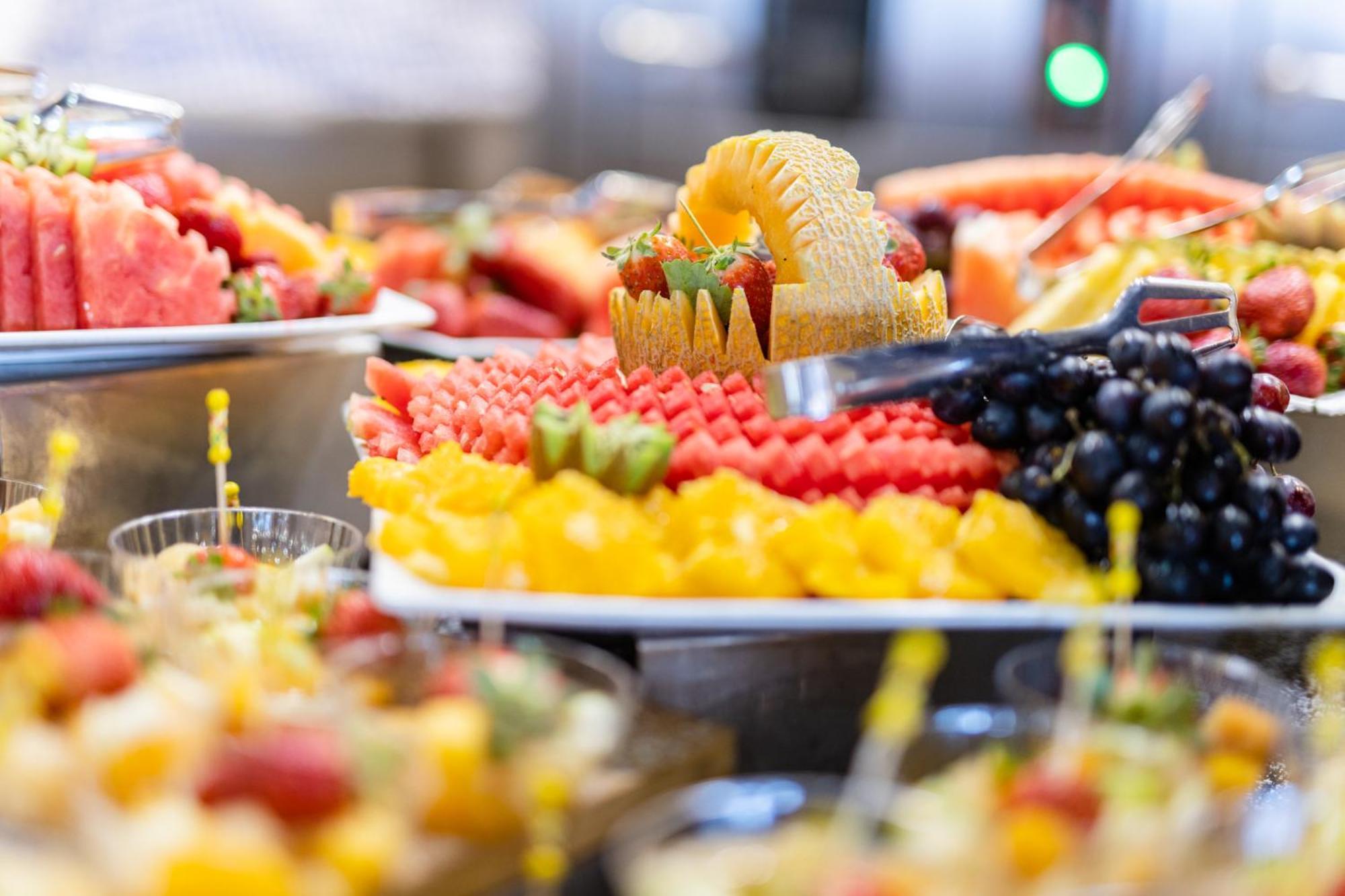 David Dead Sea Resort & Spa Ein Bokek Exterior photo Fruit salad