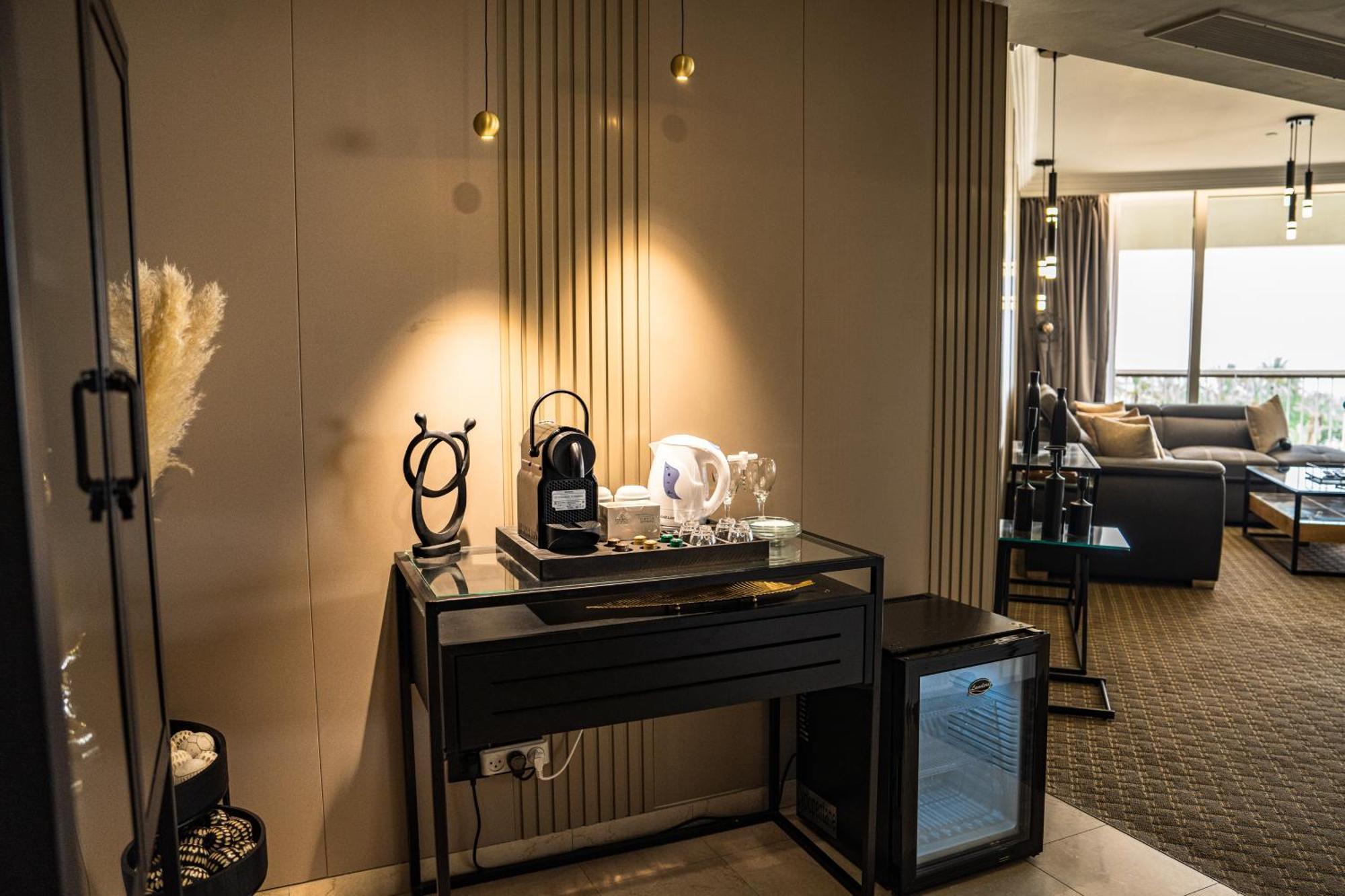 David Dead Sea Resort & Spa Ein Bokek Exterior photo A Nespresso machine in a hotel room