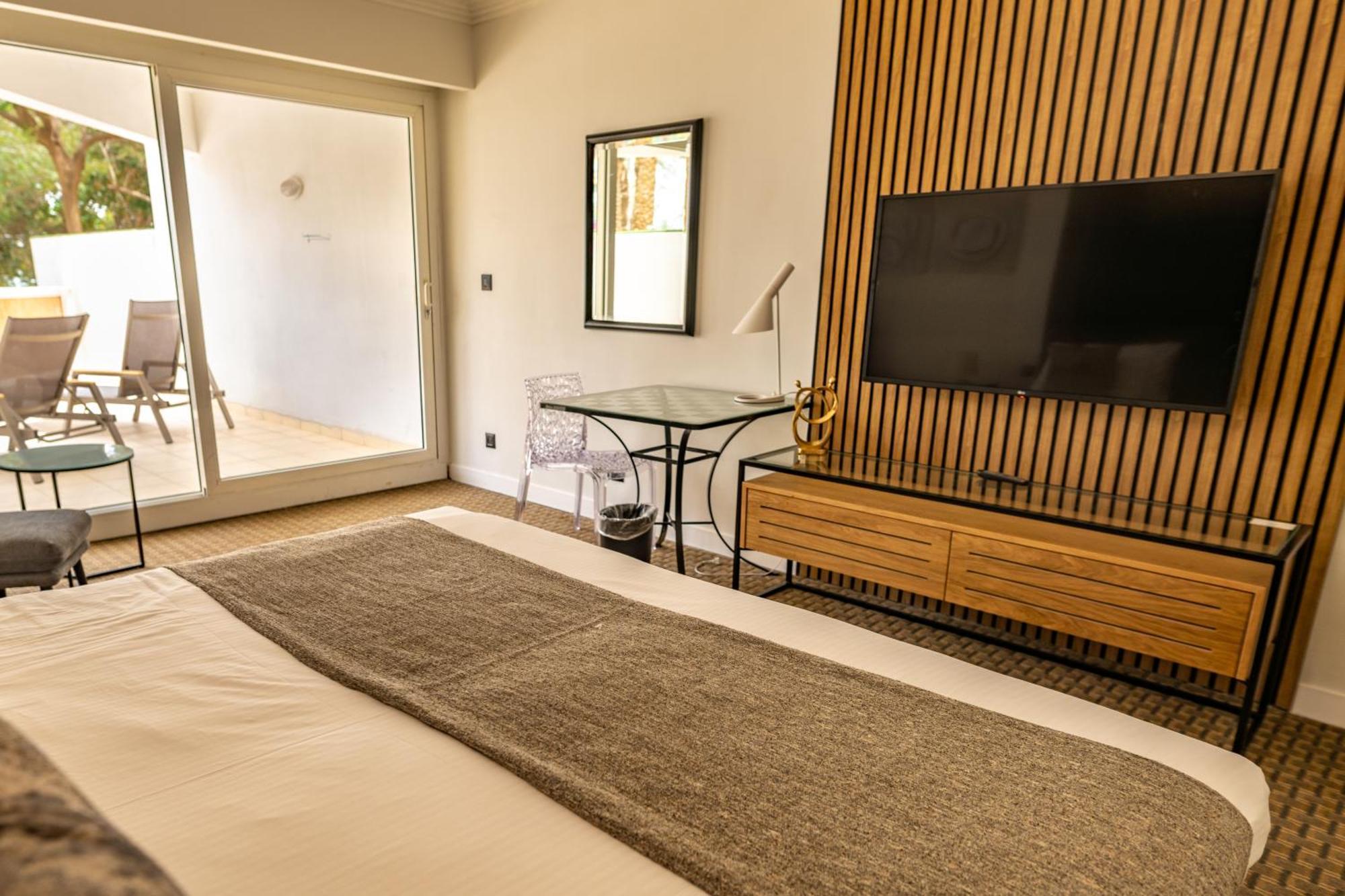 David Dead Sea Resort & Spa Ein Bokek Exterior photo A room at the hotel