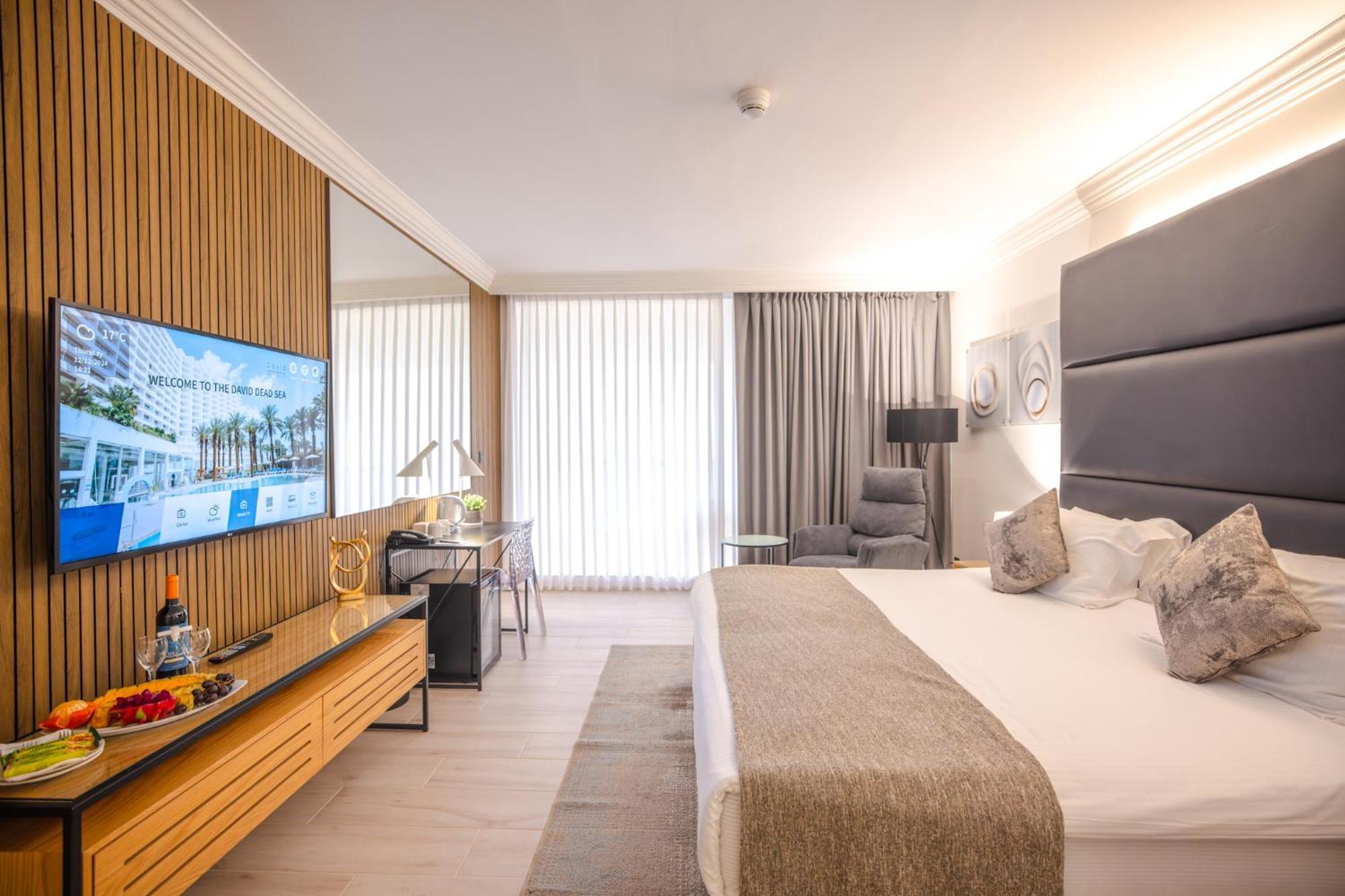 David Dead Sea Resort & Spa Ein Bokek Exterior photo Deluxe room