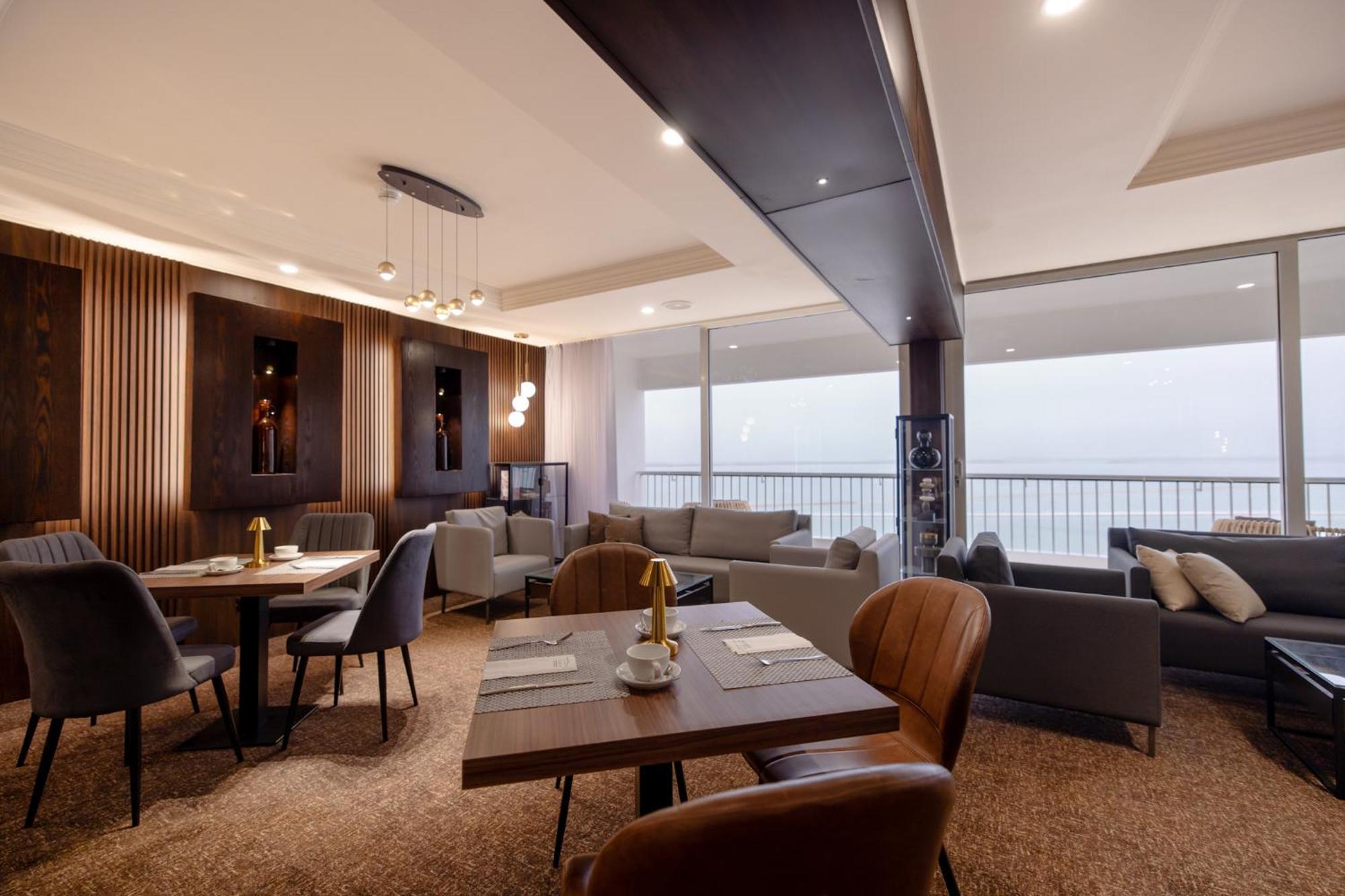 David Dead Sea Resort & Spa Ein Bokek Exterior photo The lounge at the airport