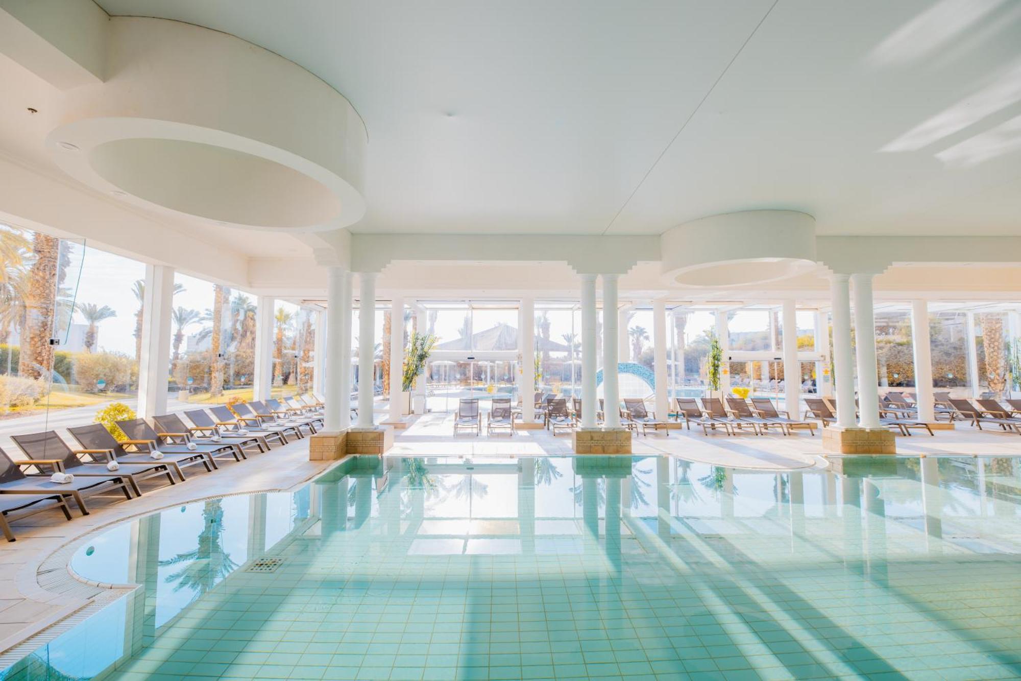 David Dead Sea Resort & Spa Ein Bokek Exterior photo The indoor pool at the hotel